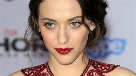 Kat Dennings Is Unrecognizable Without Her Signature Dark Hair。